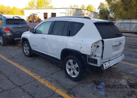 2014 Jeep Compass Sport/North z USA, uszkodzony, nr VIN 1C4NJCAB4ED835801